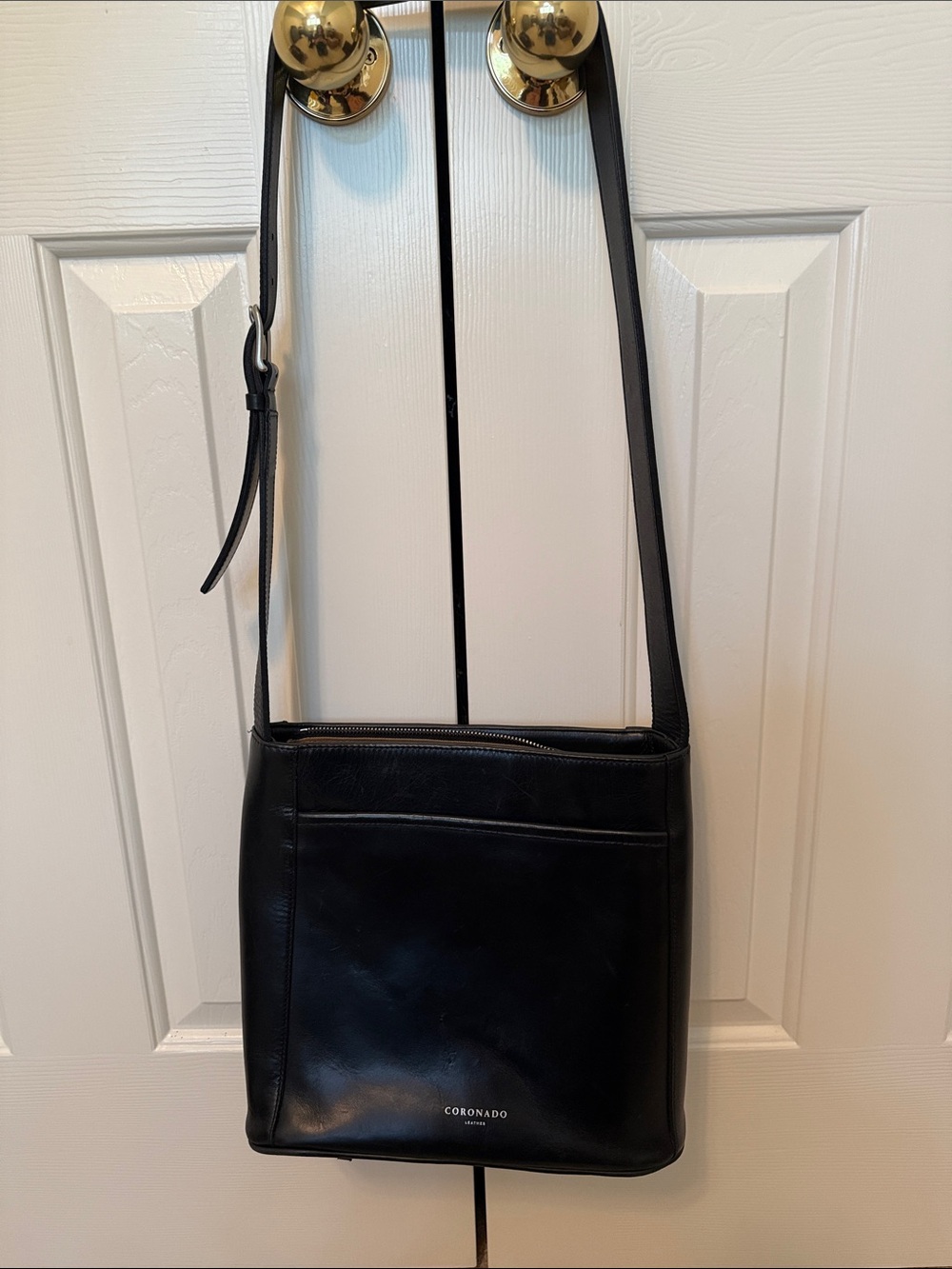 Coronado Black Leather Messenger Crossbody Bag
